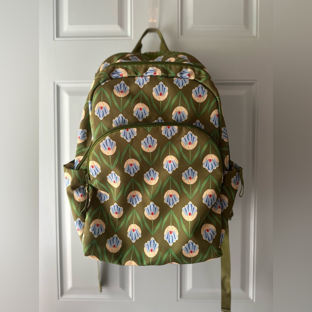 VERA BRADLEY Outlet Essential Large Backpack: Tulip Rows